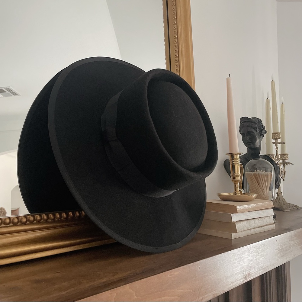 Olive & Pique Black Wool Boater Hat
